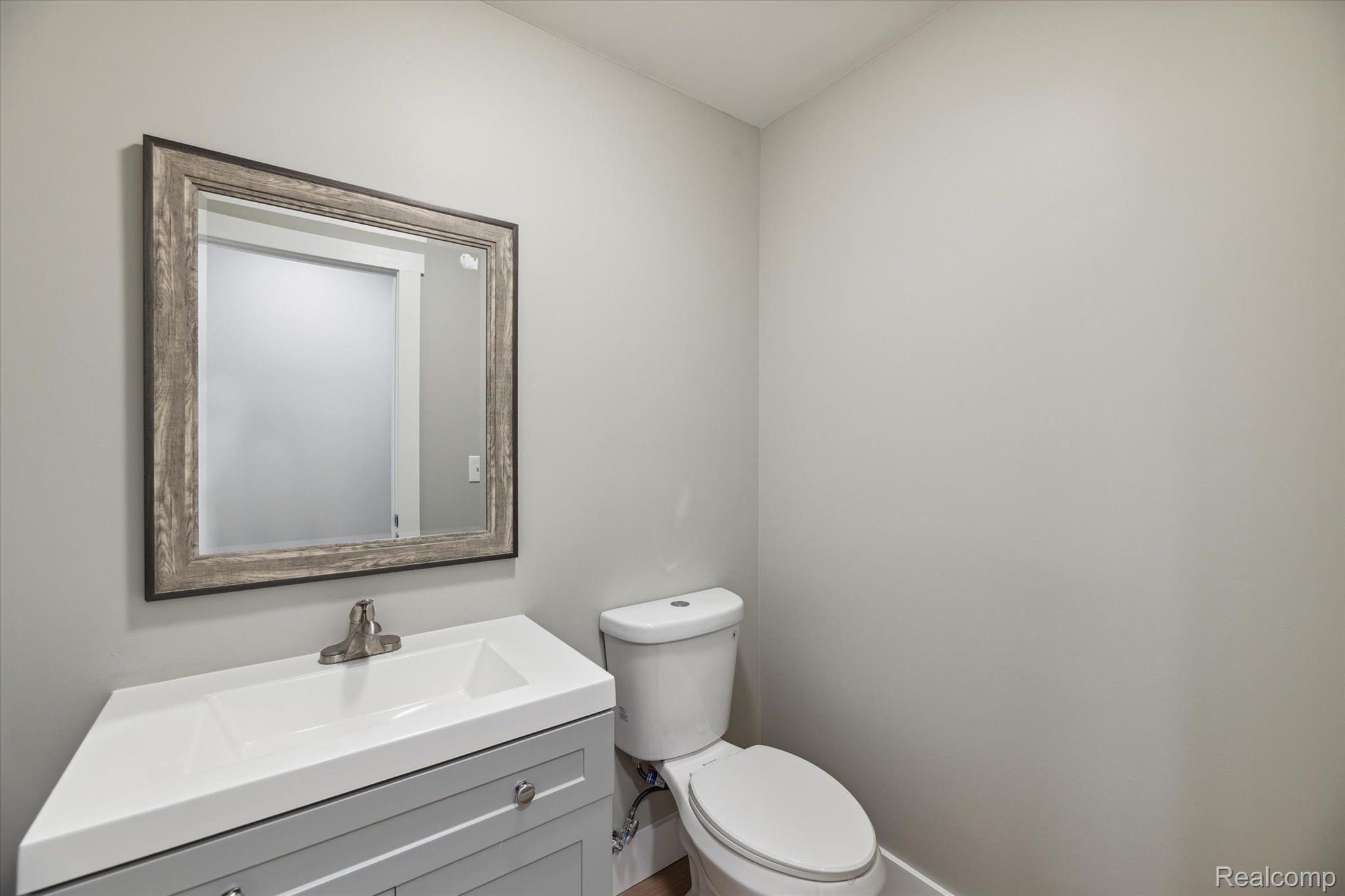 18350 Hickory Ridge Road Fenton, MI 48430 - Photo 15 of 30 Lavatory on main floor