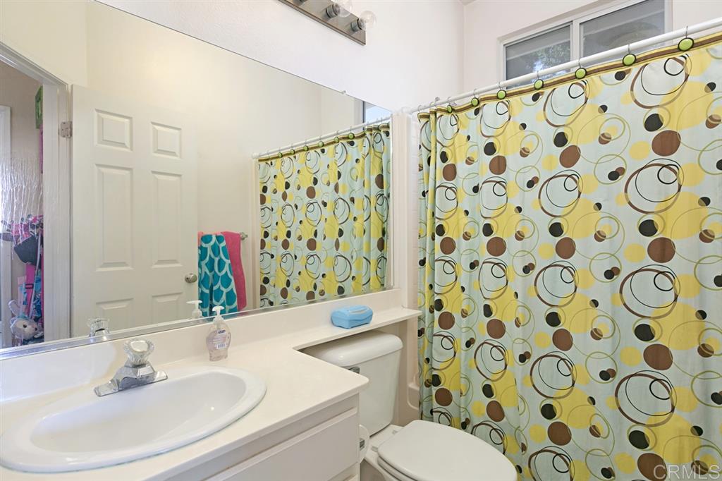 1129 Cambria Way Encinitas, CA 92024 - Photo 19 of 24 Gallery Image 19
