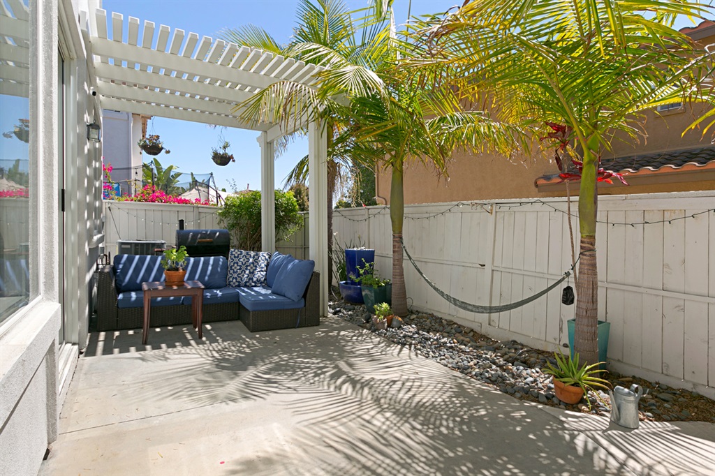 1129 Cambria Way Encinitas, CA 92024 - Photo 22 of 24 Gallery Image 22