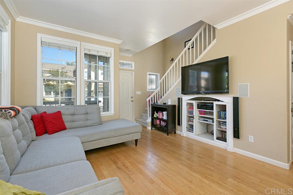 1129 Cambria Way Encinitas, CA 92024 - Photo 4 of 24 Gallery Image 4