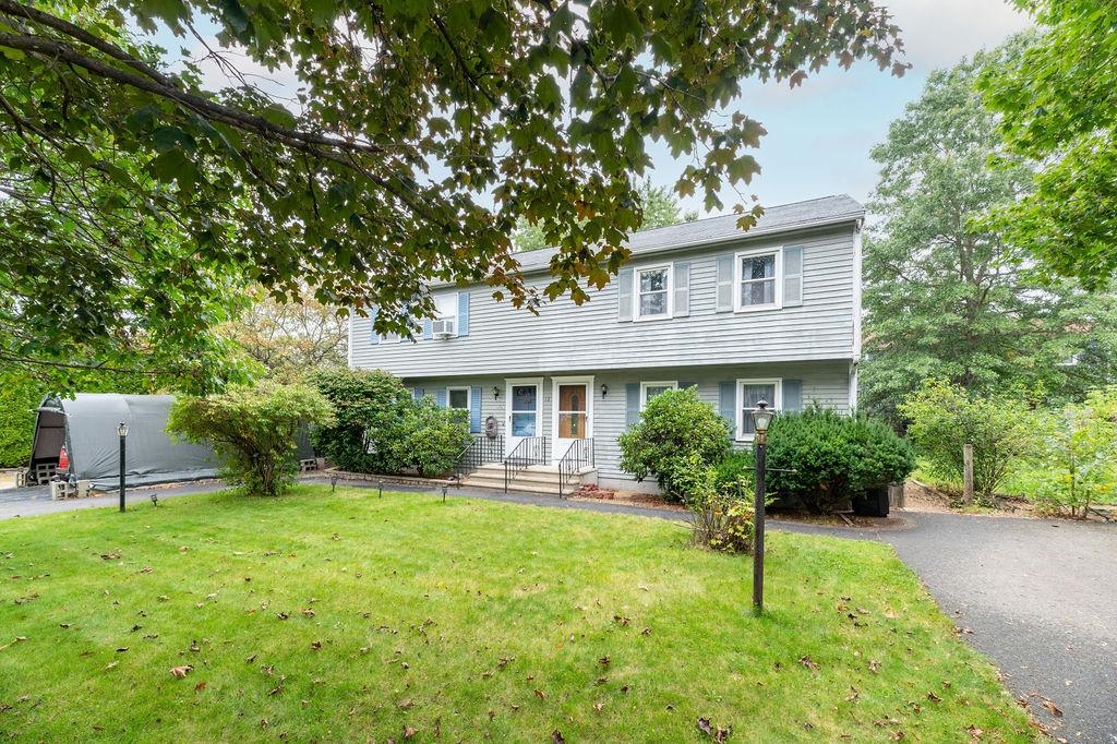 12 R Tiger Tail Circle Derry, NH 03038 - Photo 2 of 15