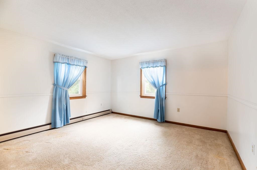 12 R Tiger Tail Circle Derry, NH 03038 - Photo 12 of 15