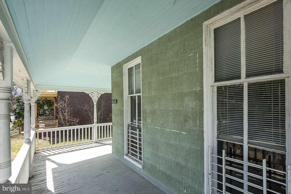 4604 Schenley Road Baltimore, MD 21210 - Photo 26 of 30 a view of balcony