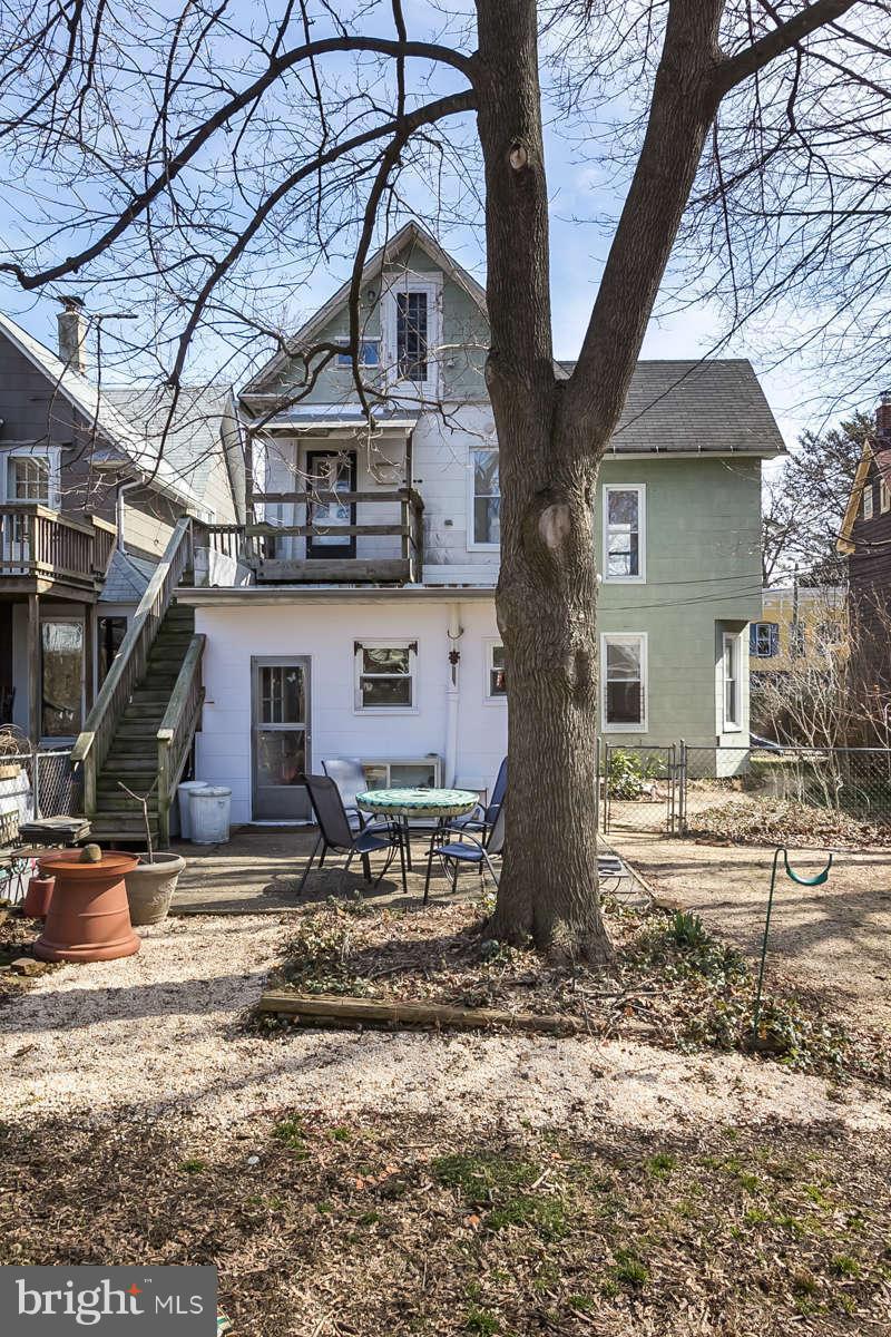 4604 Schenley Road Baltimore, MD 21210 - Photo 28 of 30 a view of a house with a yard
