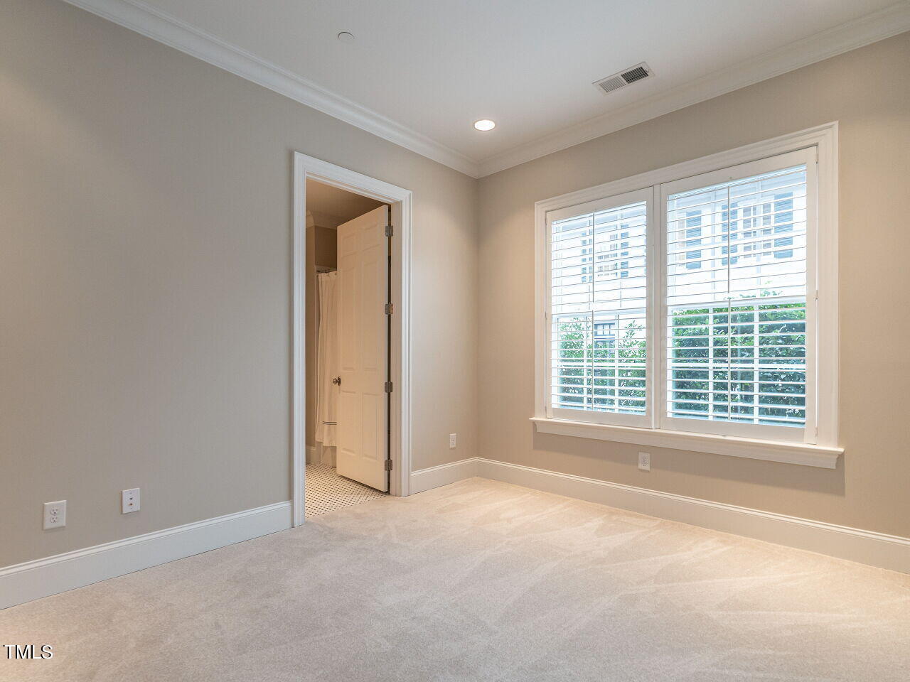 2017 Fairview Road, Unit 100 Raleigh, NC 27608 - Photo 28 of 32 027-1280x960-bedroom
