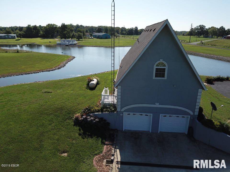 875 Community Beach Road Centralia, IL 62801 - Photo 3 of 29 Gallery Image 3