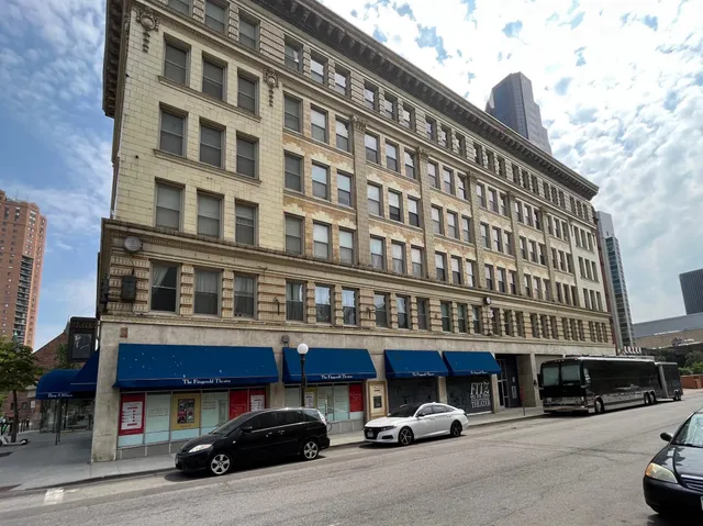 $79,500 | 488 Wabasha Street North, Unit 305, St. Paul, MN 55101