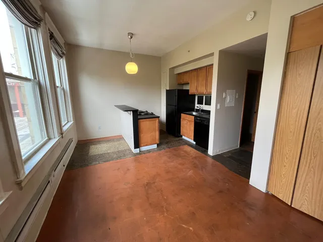 $79,500 | 488 Wabasha Street North, Unit 305, St. Paul, MN 55101