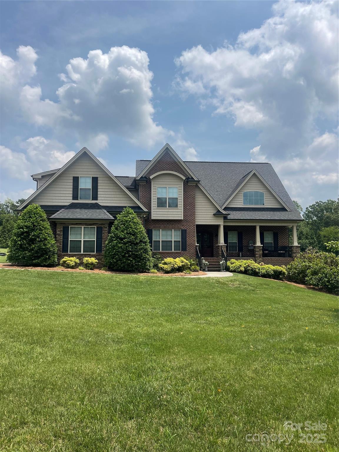 375 Pebblestone Court Lexington, NC 27295 - Photo 1 of 34 a front view of house with yard and green space