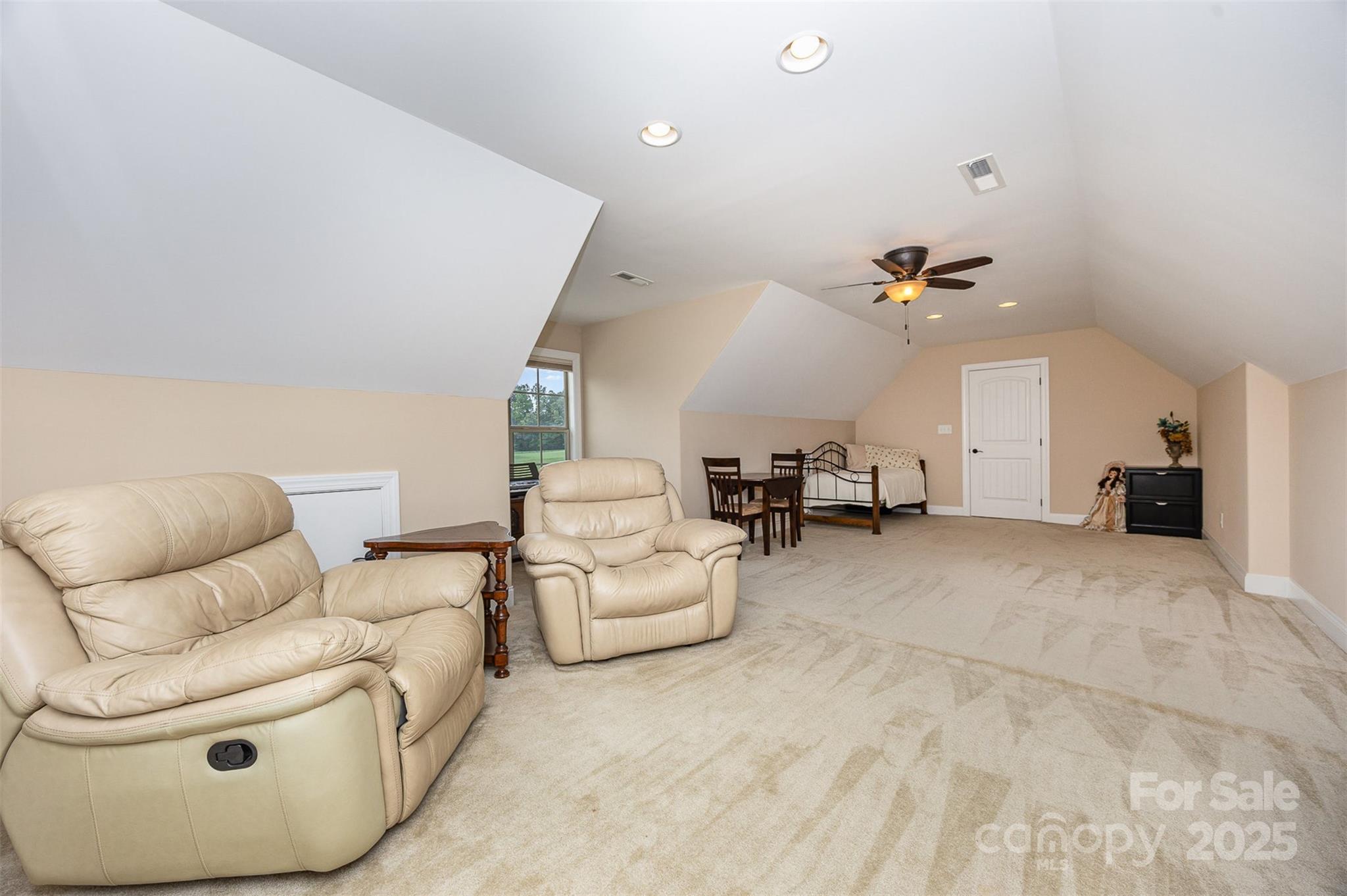 375 Pebblestone Court Lexington, NC 27295 - Photo 20 of 34 a living room with furniture
