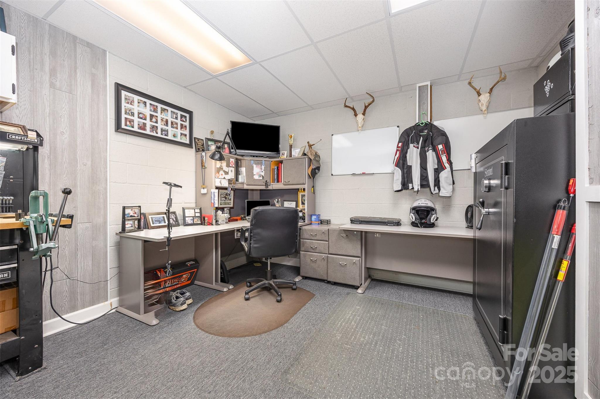 375 Pebblestone Court Lexington, NC 27295 - Photo 25 of 34 a workspace with furniture