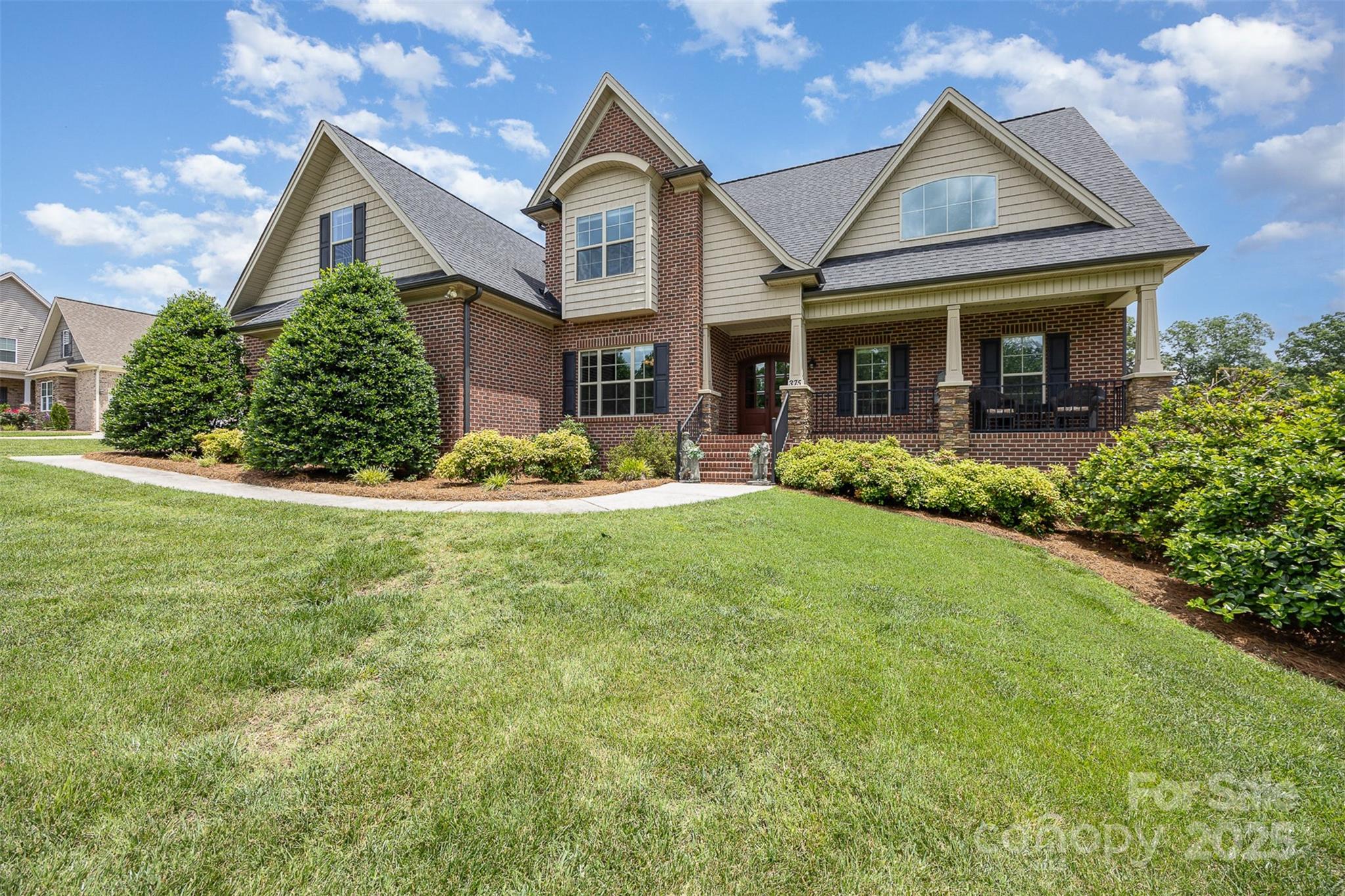 375 Pebblestone Court Lexington, NC 27295 - Photo 5 of 34 a front view of a house with garden