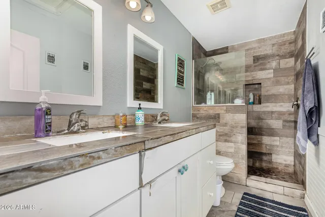 $400,000 | 804 South Tobin Circle, Mesa, AZ 85208