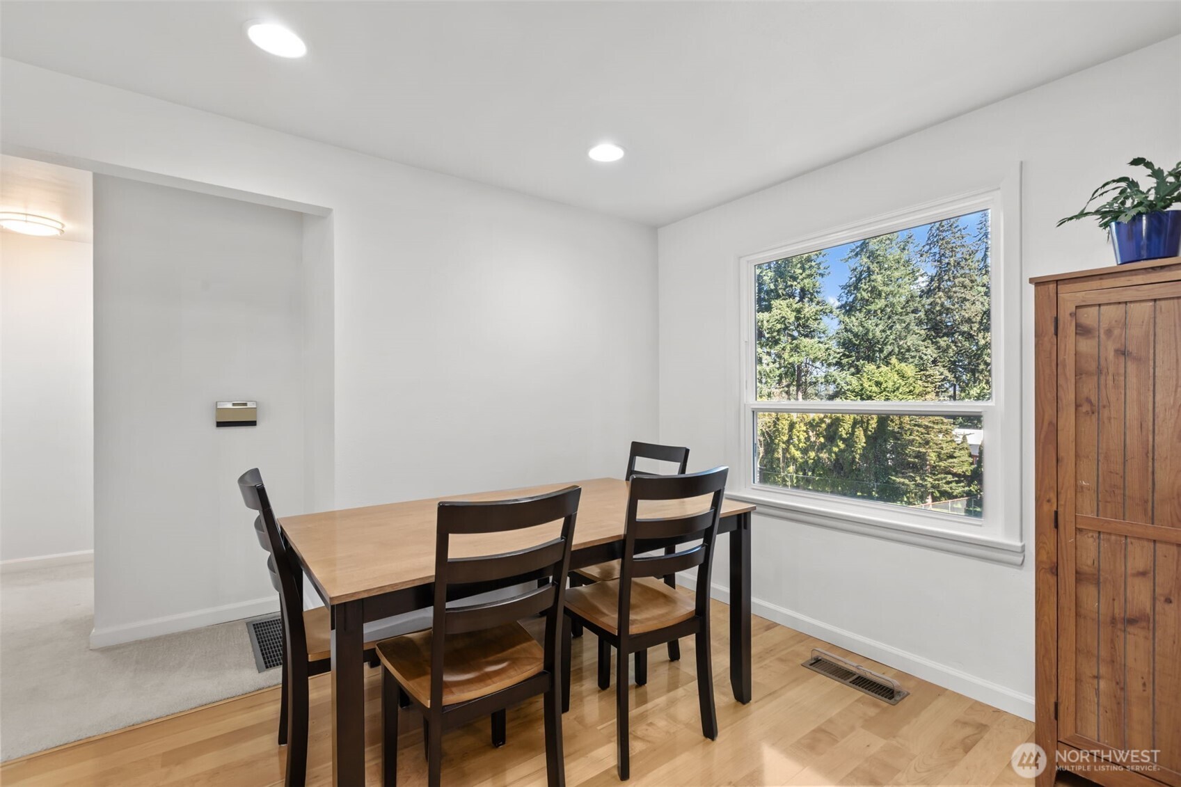 22511 82nd Avenue West Edmonds, WA 98026 - Photo 12 of 38