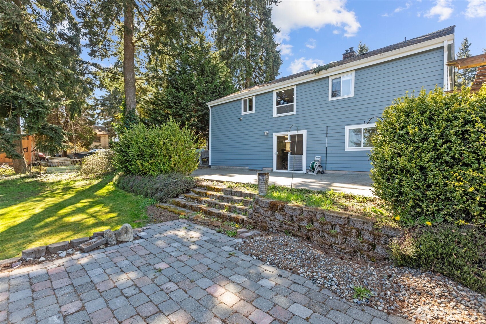 22511 82nd Avenue West Edmonds, WA 98026 - Photo 3 of 38
