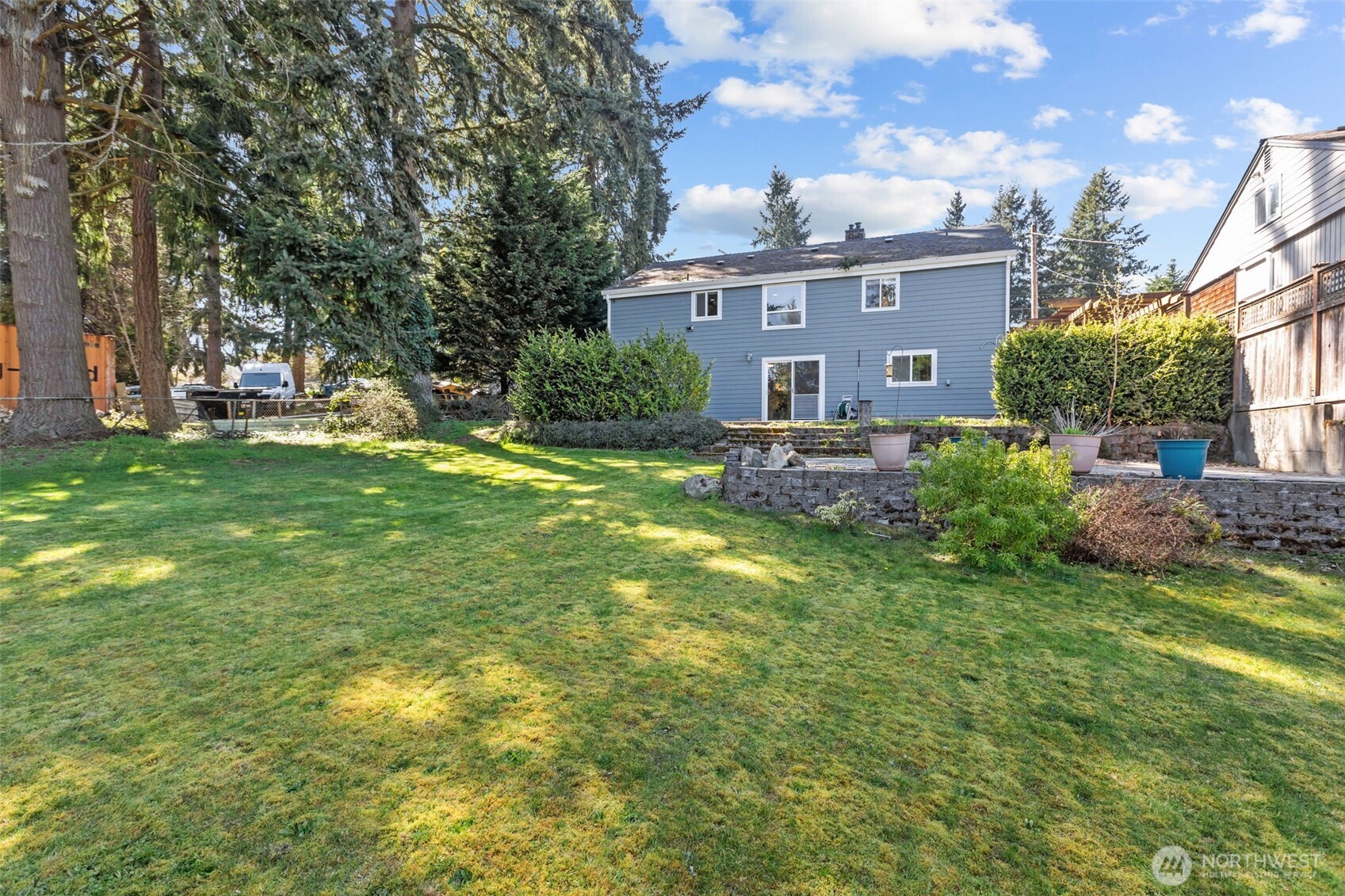 22511 82nd Avenue West Edmonds, WA 98026 - Photo 5 of 38