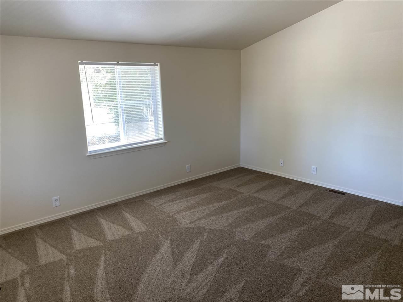 585 Magnolia Way Reno, NV 89506 - Photo 8 of 18 Photo 8