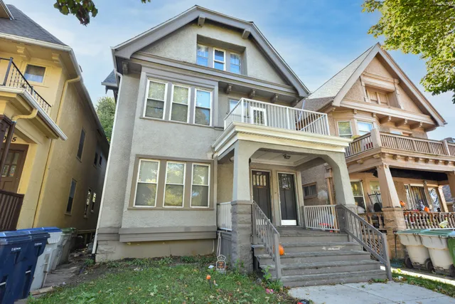 $264,900 | 4027 West Vliet Street, Unit 4029, Milwaukee, WI 53208