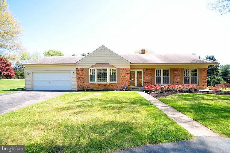 6421 Lochridge Road Columbia, MD 21044 - Photo 30 of 30 Exterior (Front)