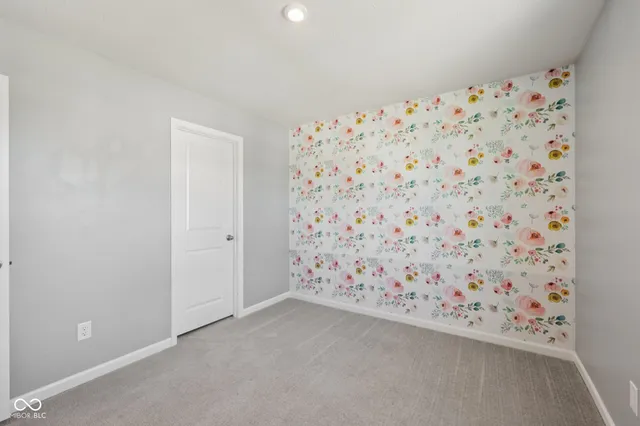 $319,700 | 1375 Cascades Drive, Greenfield, IN 46140