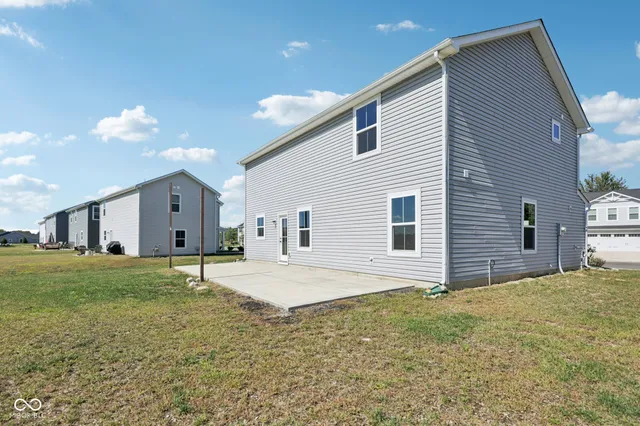 $319,700 | 1375 Cascades Drive, Greenfield, IN 46140