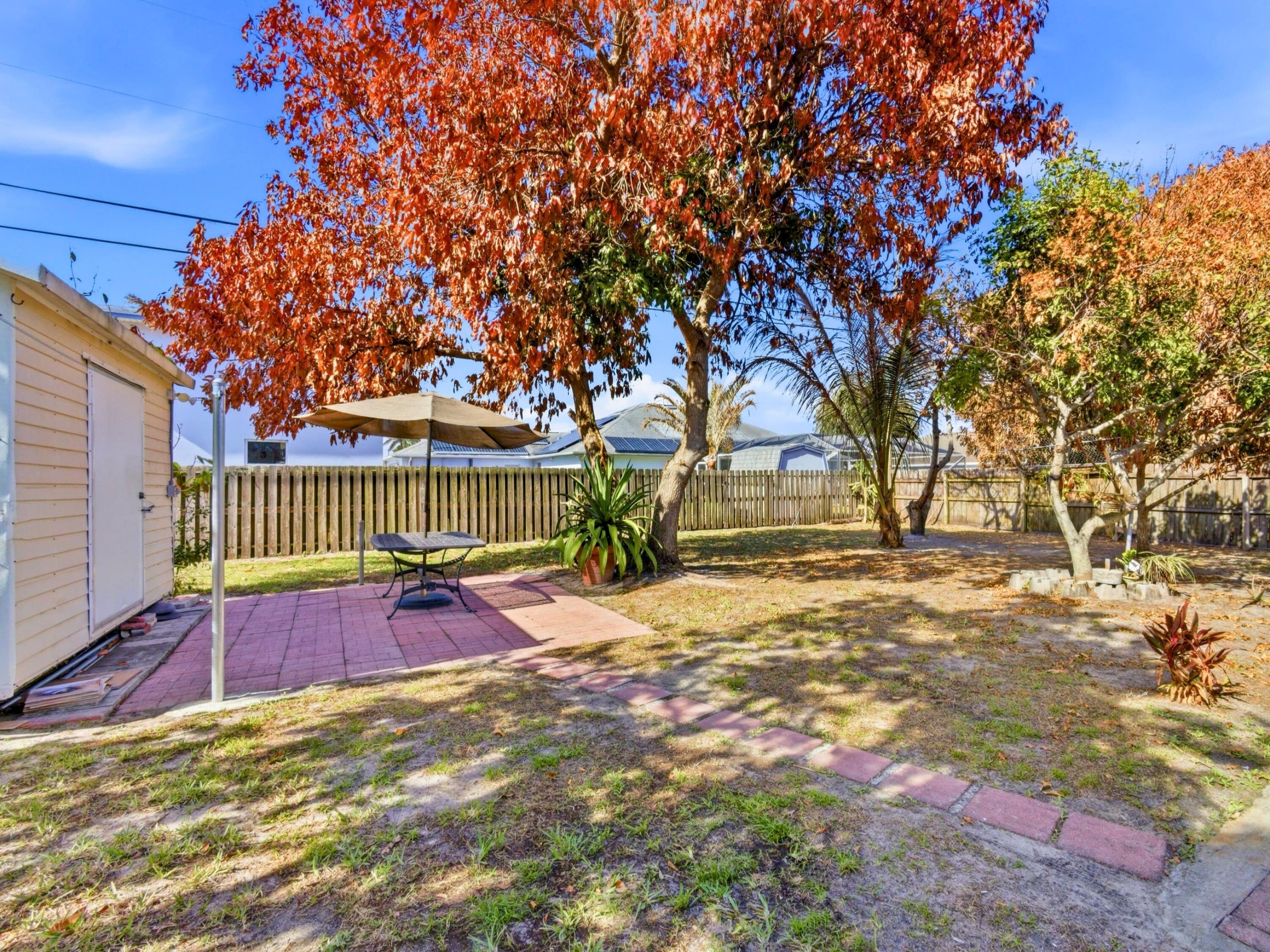 731 Southwest Bond Road Port St. Lucie, FL 34953 - Photo 30 of 31 Backyard