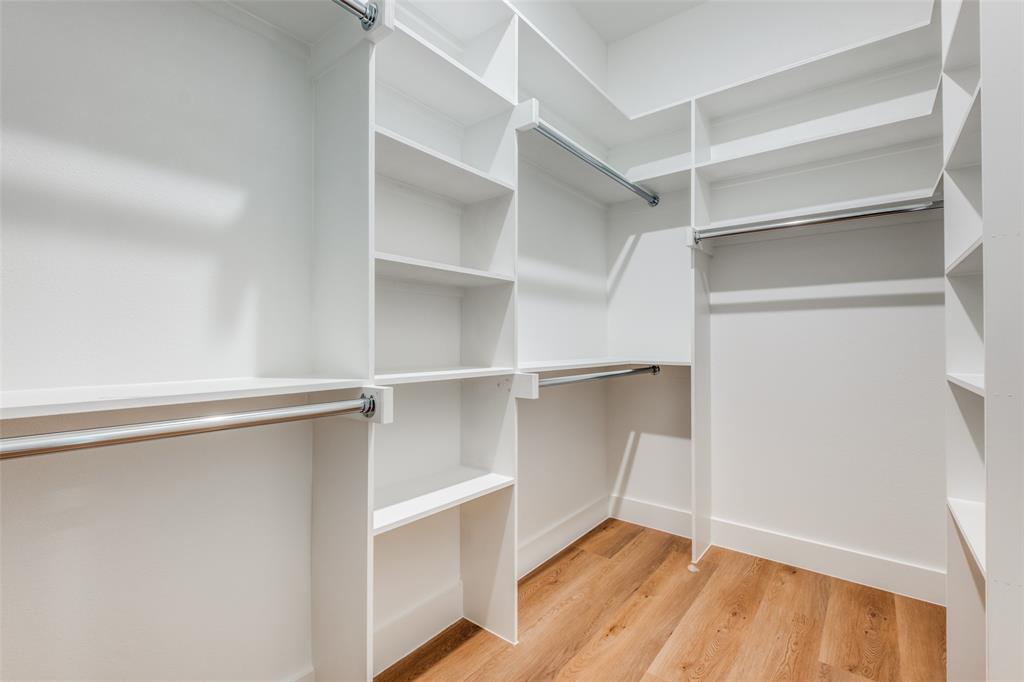2424 Jeffries Street Dallas, TX 75215 - Photo 13 of 28 Walk in closet with light wood-type flooring