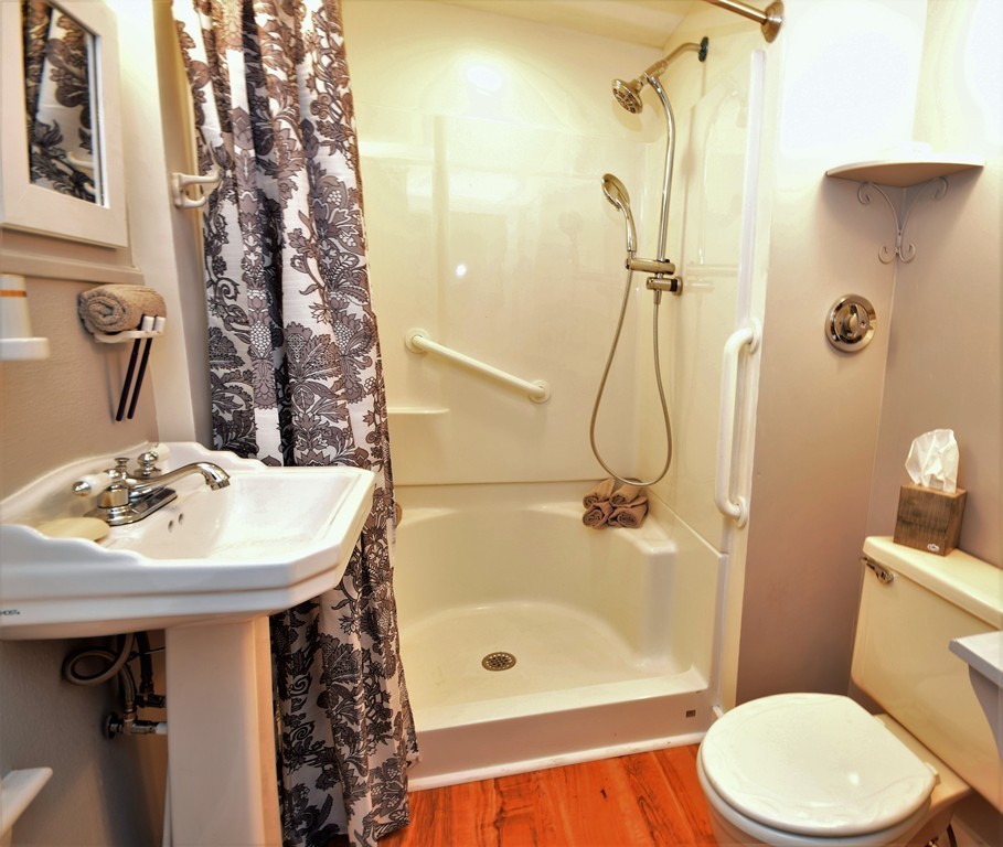 1774 Providence Road Northbridge, MA 01534 - Photo 15 of 26 Gallery Image 15