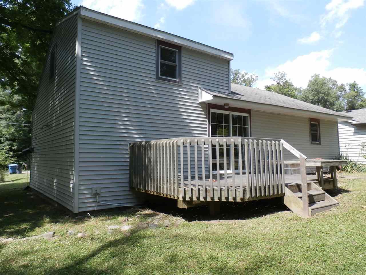 7066 East Harrold Road Churubusco, IN 46723 - Photo 2 of 9 Gallery Image 2