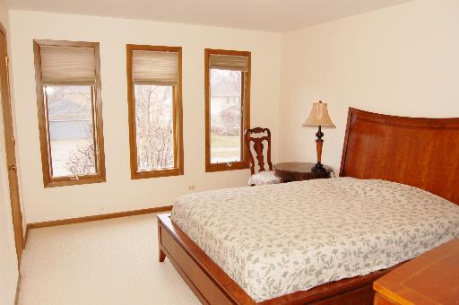1001 Elmdale Road Glenview, IL 60025 - Photo 13 of 16
