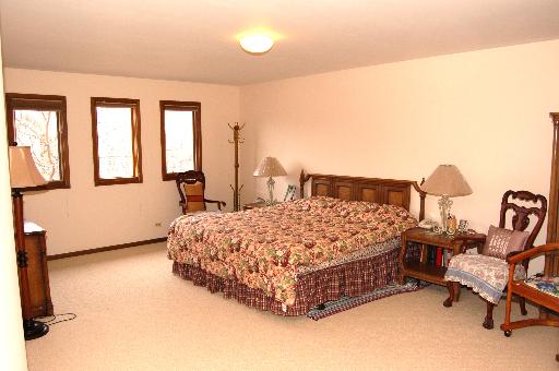 1001 Elmdale Road Glenview, IL 60025 - Photo 9 of 16