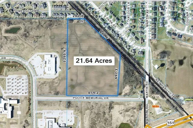 $811,500 | 381 Police Memorial Drive, Fond du Lac, WI 54935