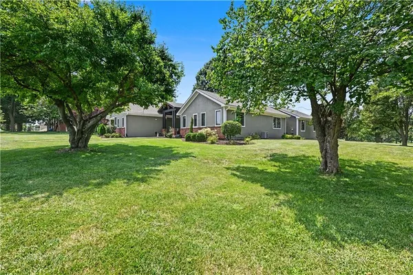 $1,950,000 | 19960 Briar Street, Stilwell, KS 66085