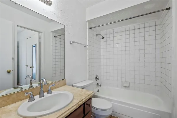 $1,650 | 2160 Fleur De Lis Court, Arlington, TX 76012