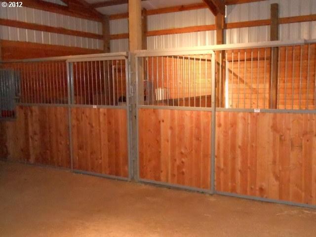 2175 State Road Mosier, OR 97040 - Photo 13 of 15 Gallery Image 13