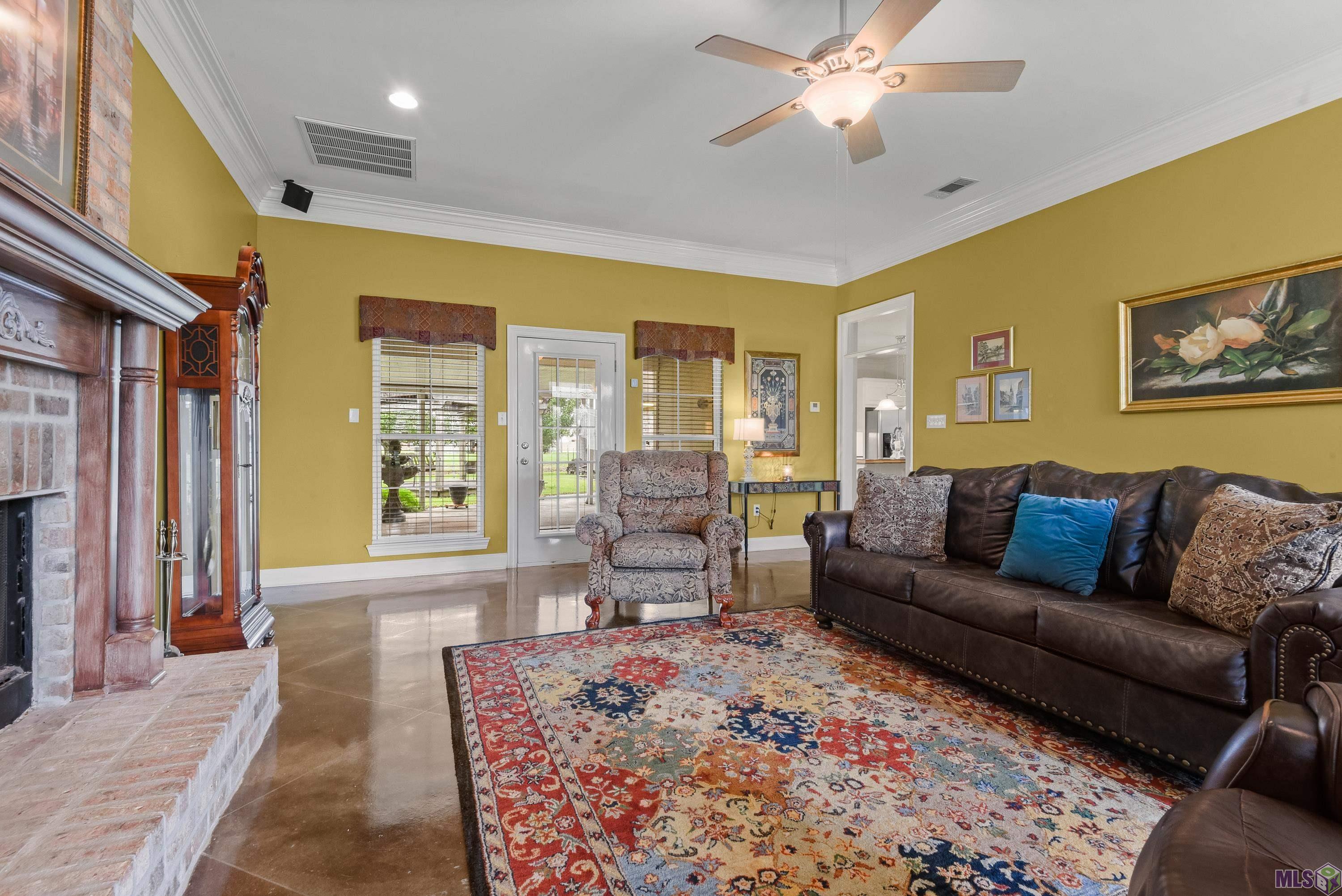 16257 Jay Road Prairieville, LA 70769 - Photo 4 of 23 Gallery Image 4