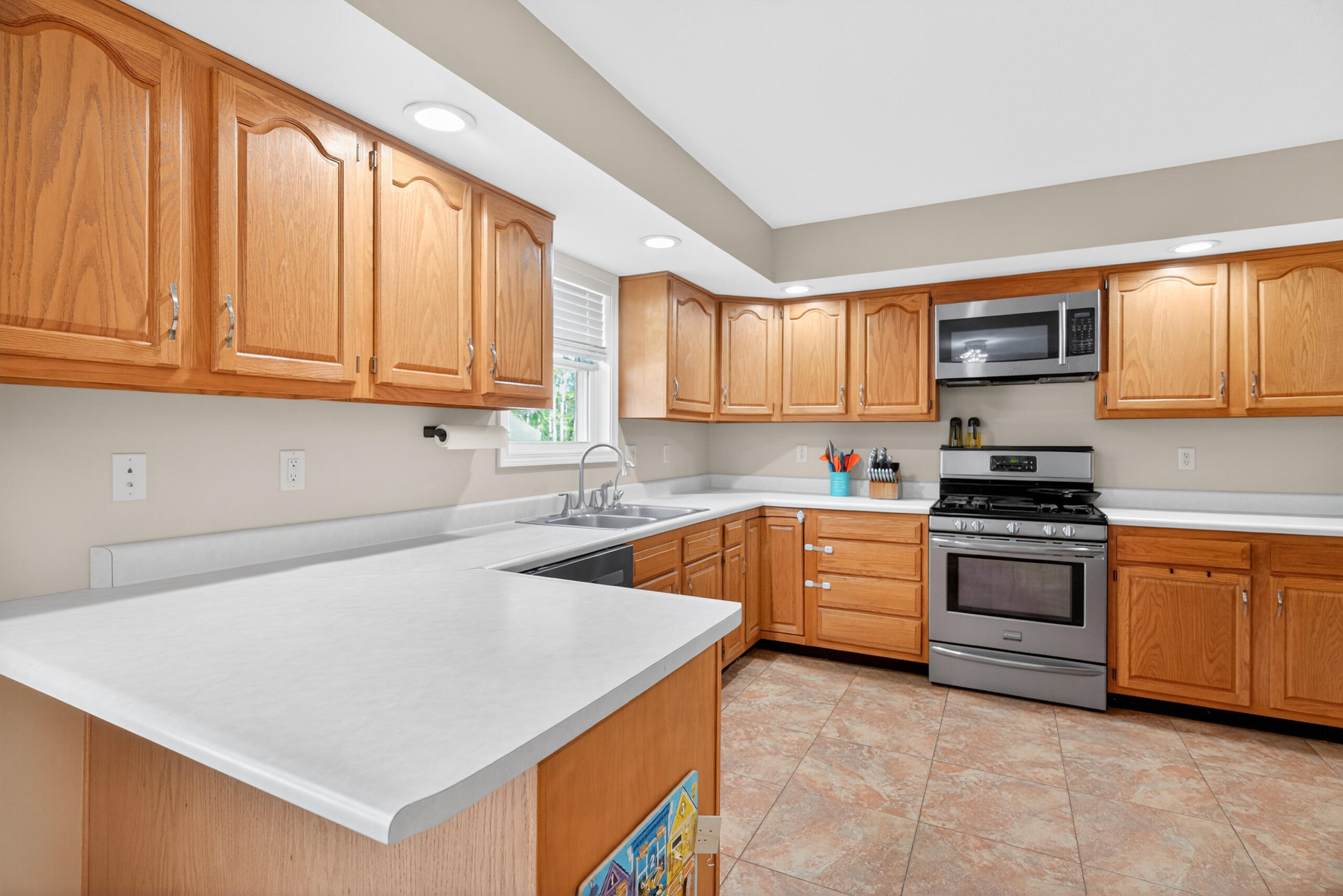570 East Hoewisher Road Sidney, OH 45365 - Photo 12 of 51 570 E Hoewisher Sidney-14