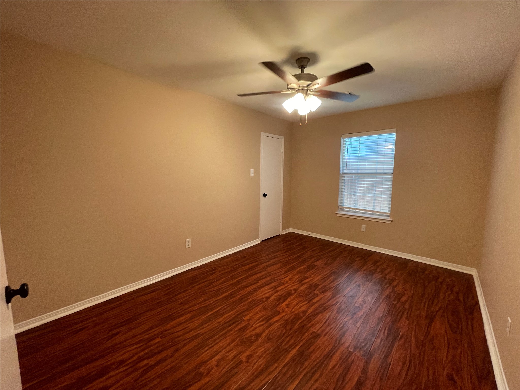 9715 Raul Hector Drive Houston, TX 77075 - Photo 14 of 23 secondary bedroom