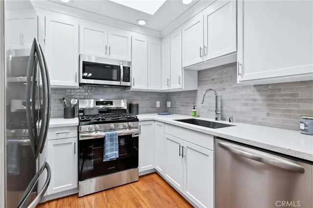 $638,888 | 16700 Yukon Avenue, Unit 202, Torrance, CA 90504