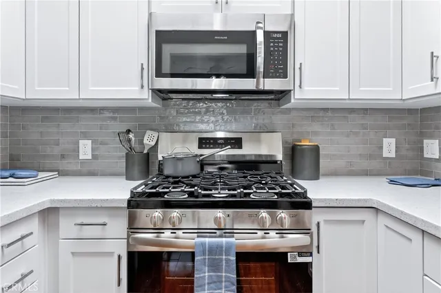 $638,888 | 16700 Yukon Avenue, Unit 202, Torrance, CA 90504