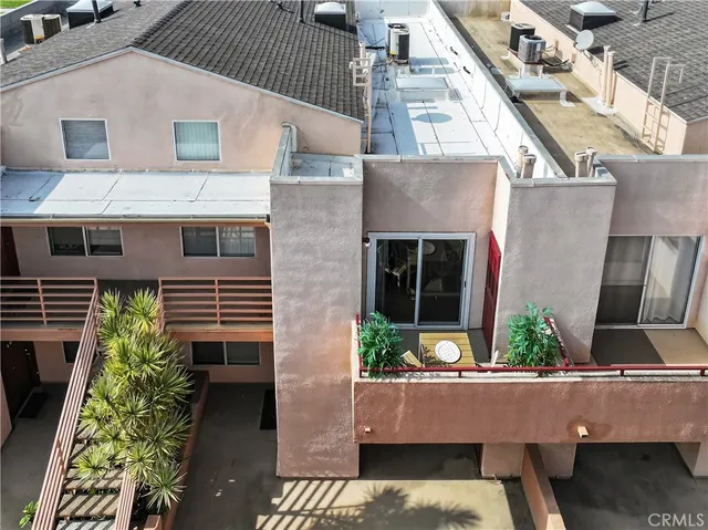 $638,888 | 16700 Yukon Avenue, Unit 202, Torrance, CA 90504