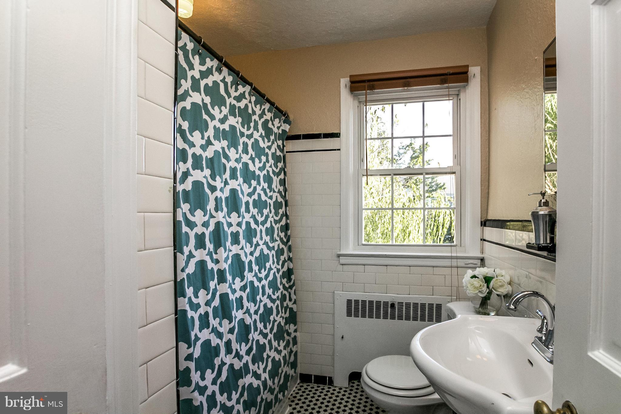 118 Murdock Road Baltimore, MD 21212 - Photo 15 of 27 Bath (Master)