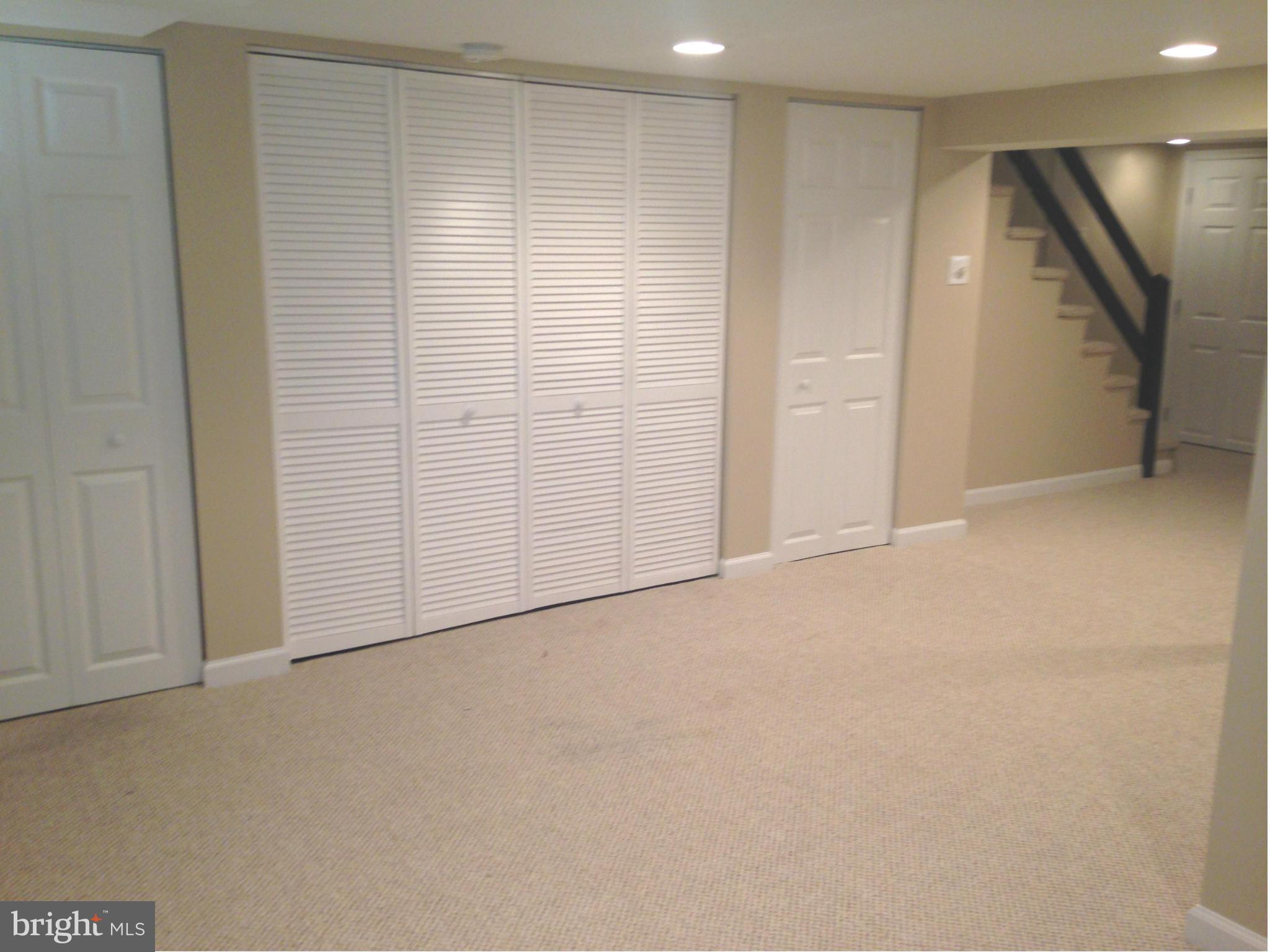 118 Murdock Road Baltimore, MD 21212 - Photo 20 of 27 Family Room- OPEN