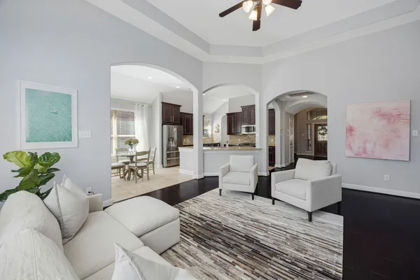 $625,000 | 31 South Victoriana Circle, Spring, TX 77389