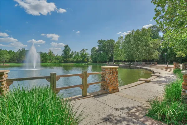 $625,000 | 31 South Victoriana Circle, Spring, TX 77389