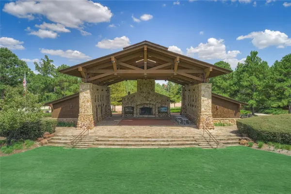 $625,000 | 31 South Victoriana Circle, Spring, TX 77389