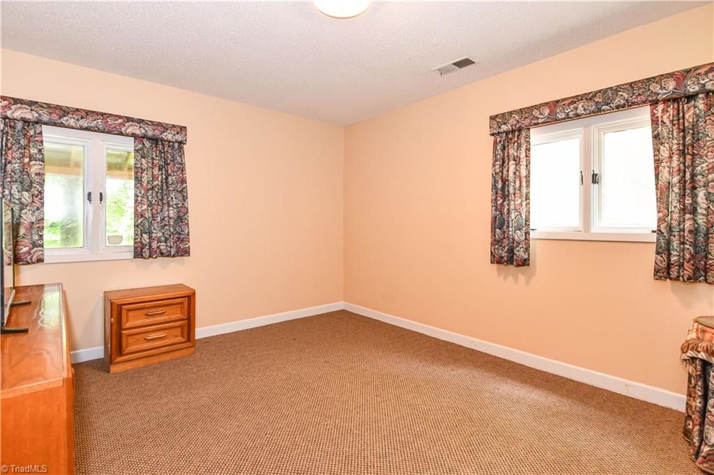 7407 Haw Ridge Road Summerfield, NC 27358 - Photo 22 of 29