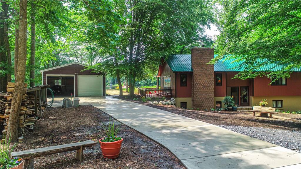 7407 Haw Ridge Road Summerfield, NC 27358 - Photo 7 of 29