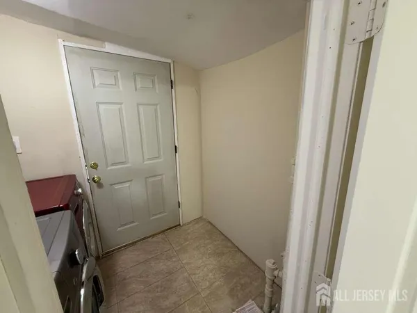 $575,000 | 4 Rachel Terrace, Piscataway, NJ 08854