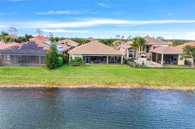 $1,250,000 | 2915 Cinnamon Bay Circle, Naples, FL 34119